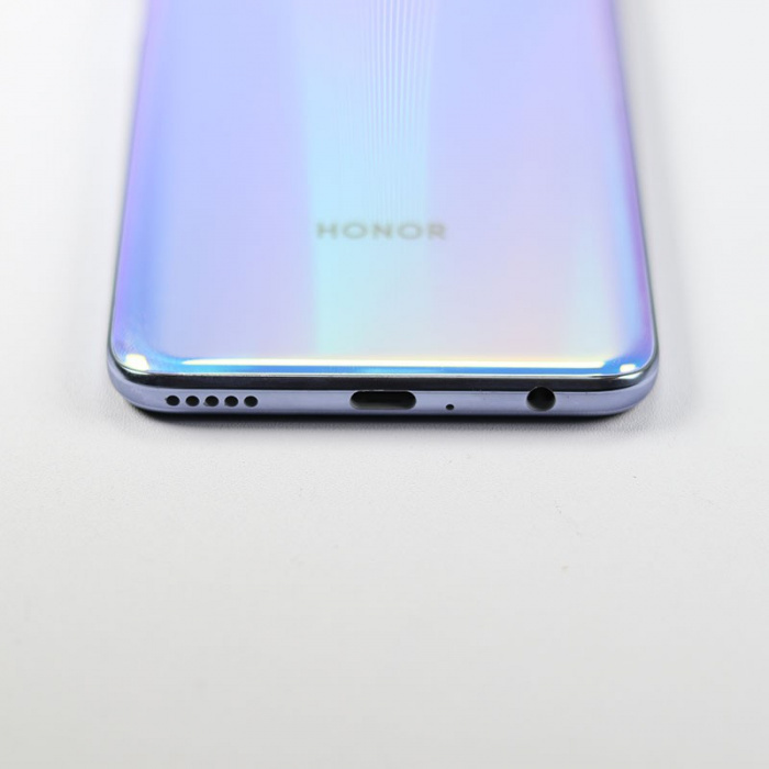 99新 荣耀30s 8gb 128gb 蝶羽白