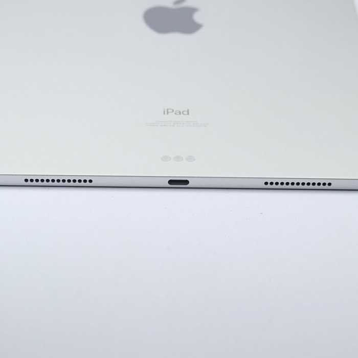 99新 2020新款ipad pro 11寸 银色 128g 国行 100%电池9次充电 带包装