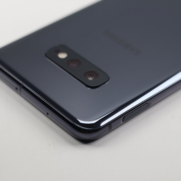 95新 三星 galaxy s10e 碳晶黑 6 128g 国行