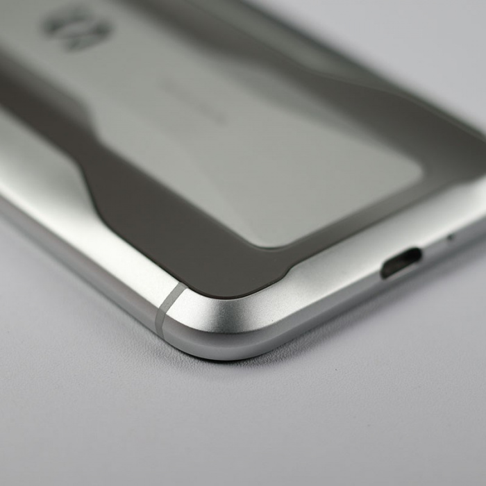 95新 黑鲨游戏手机2 冰封银 8 128g 带包装配件