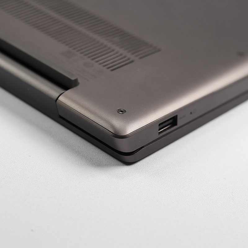 95新 联想 yoga s740 14英寸 i7-1065g7 8g内存 512g固态 mx250 2g