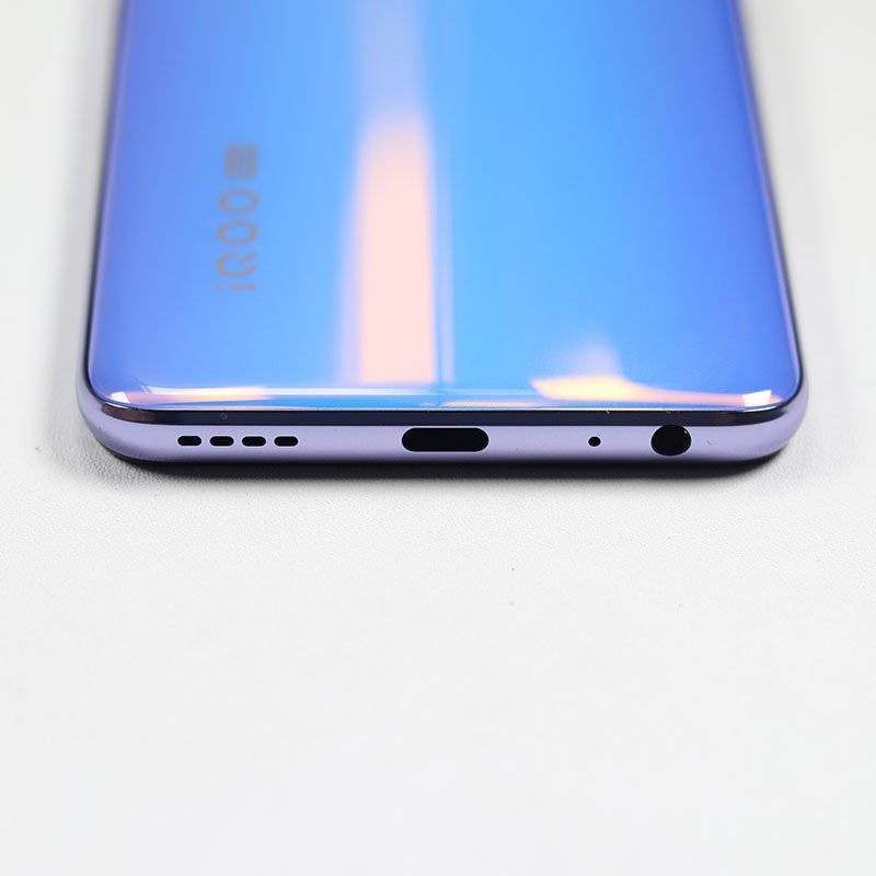 95新 vivo iqoo z1 5g 幻彩流星 8gb 128gb 带包装配件