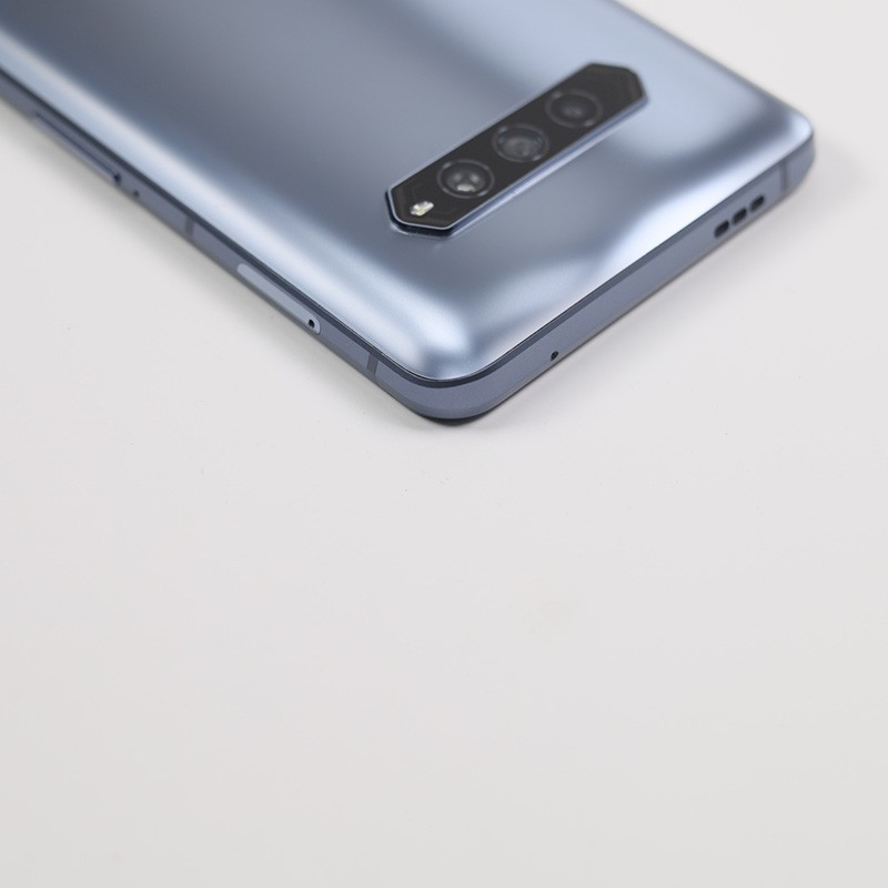 95新 黑鲨4 凌光灰 8 128g 带包装配件 官方保修到2022年7月 - 小白有